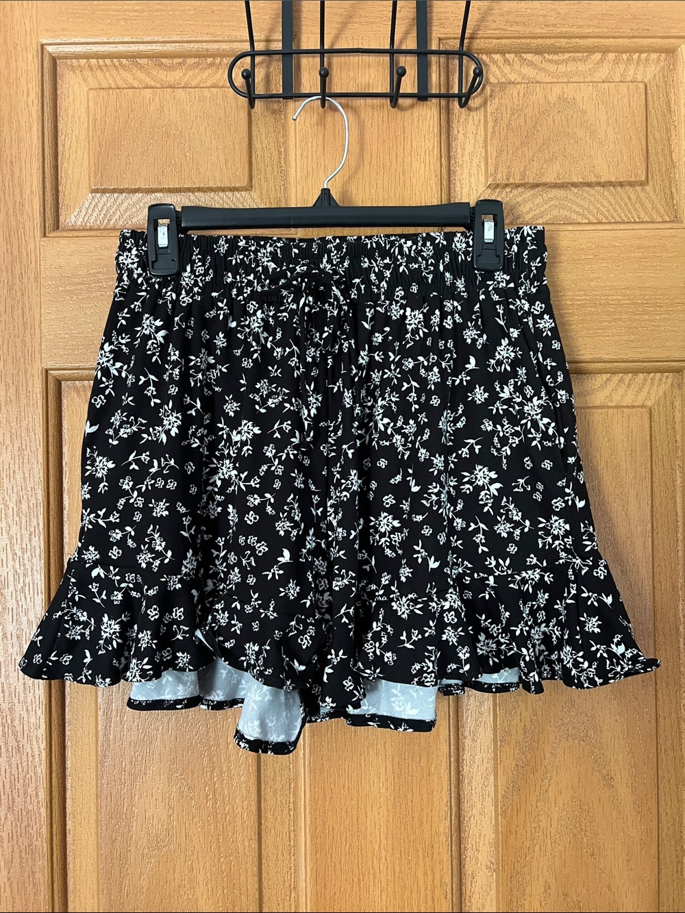 white birch Black and White Floral Ruffle Shorts